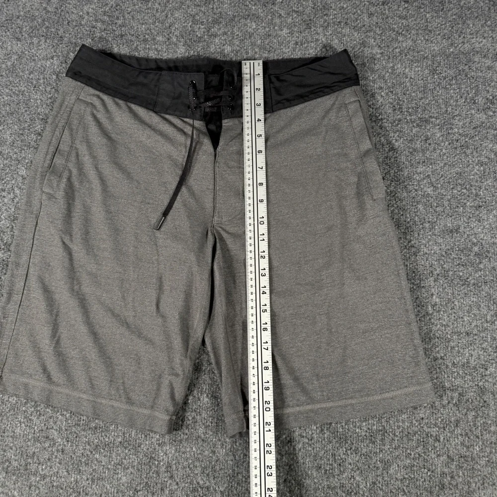 Lululemon Current State Board Shorts Mens 34 Gray Black Swim Trunks Surfing